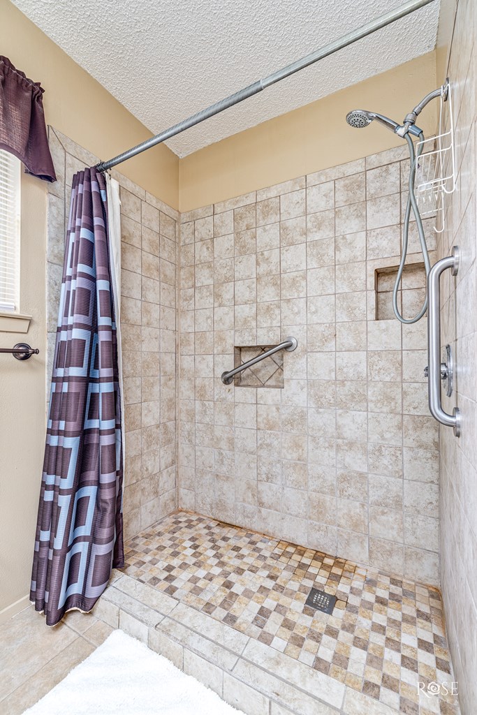 1729 Parkview Dr Property Photo 21