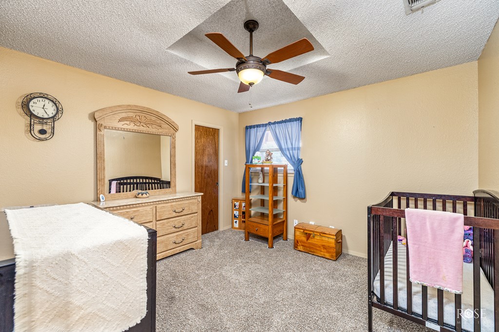 1729 Parkview Dr Property Photo 22