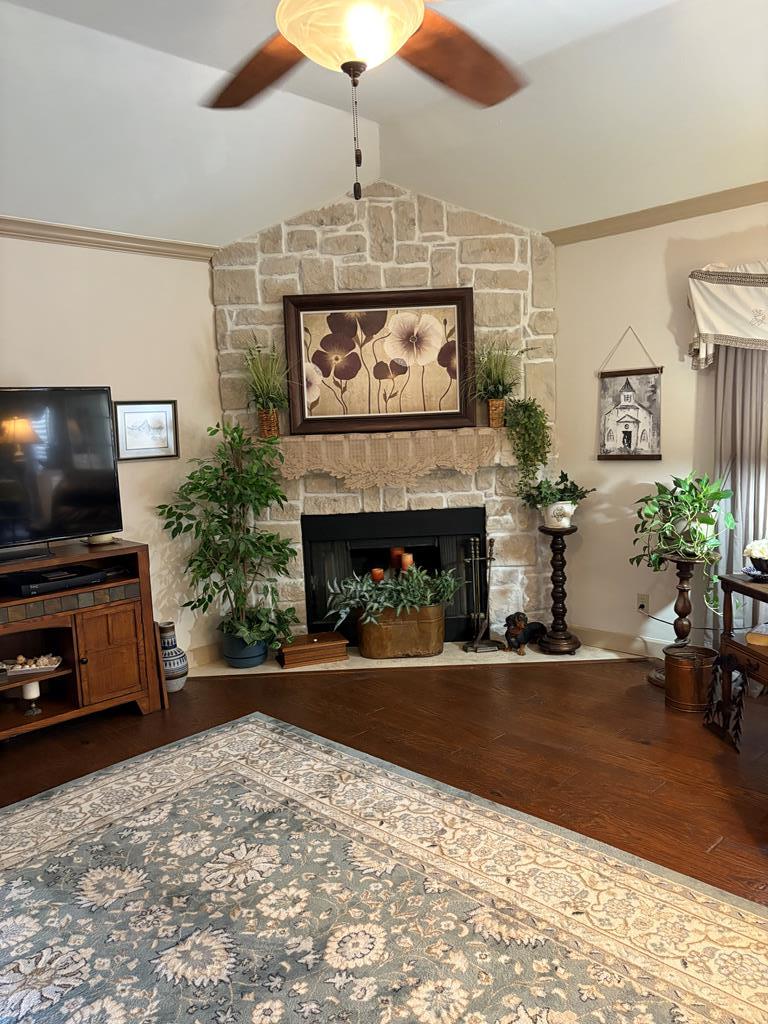 4553 Shingle Oak Lane Property Photo 4