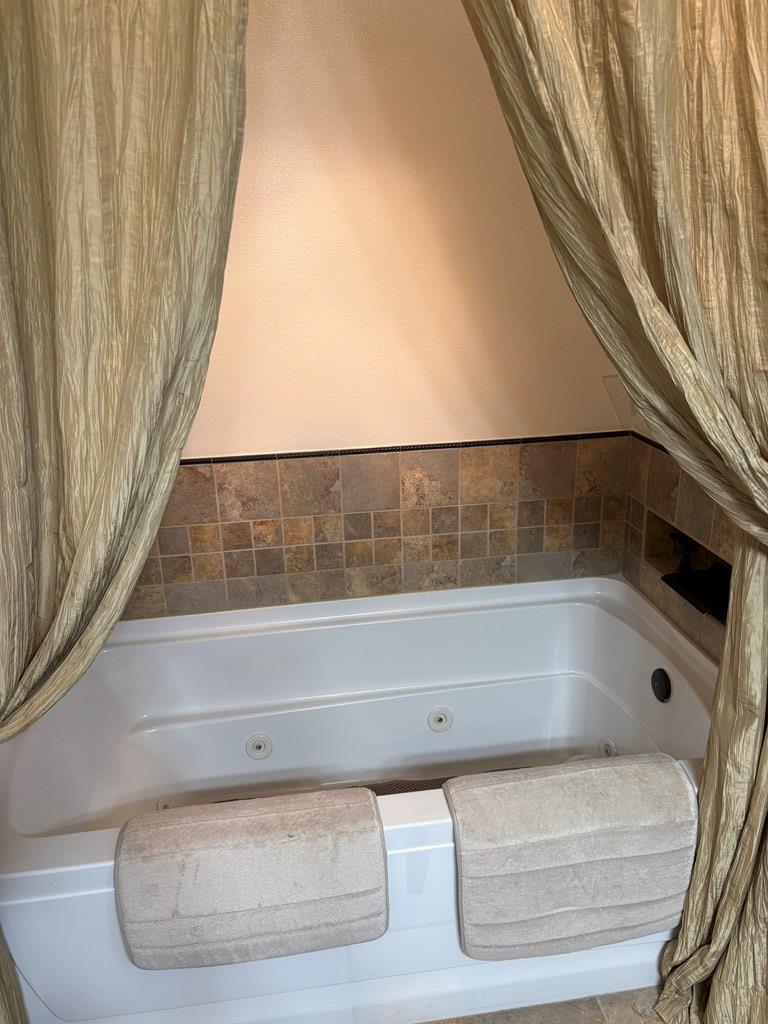 4553 Shingle Oak Lane Property Photo 29