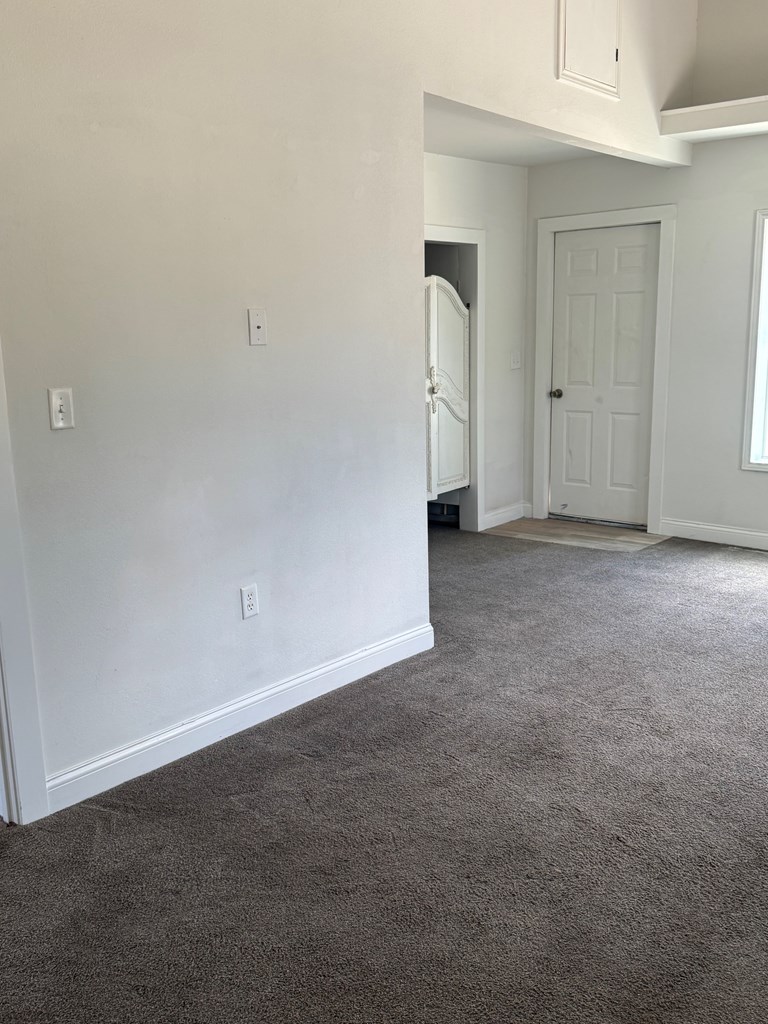 1312 S Chadbourne St Property Photo 6