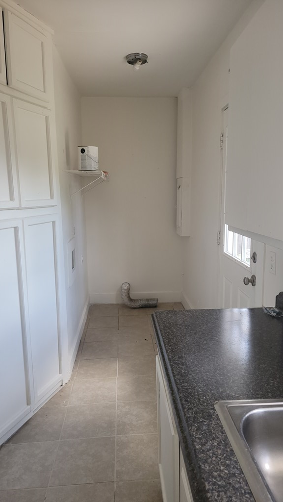 121 N Van Buren St Property Photo 8