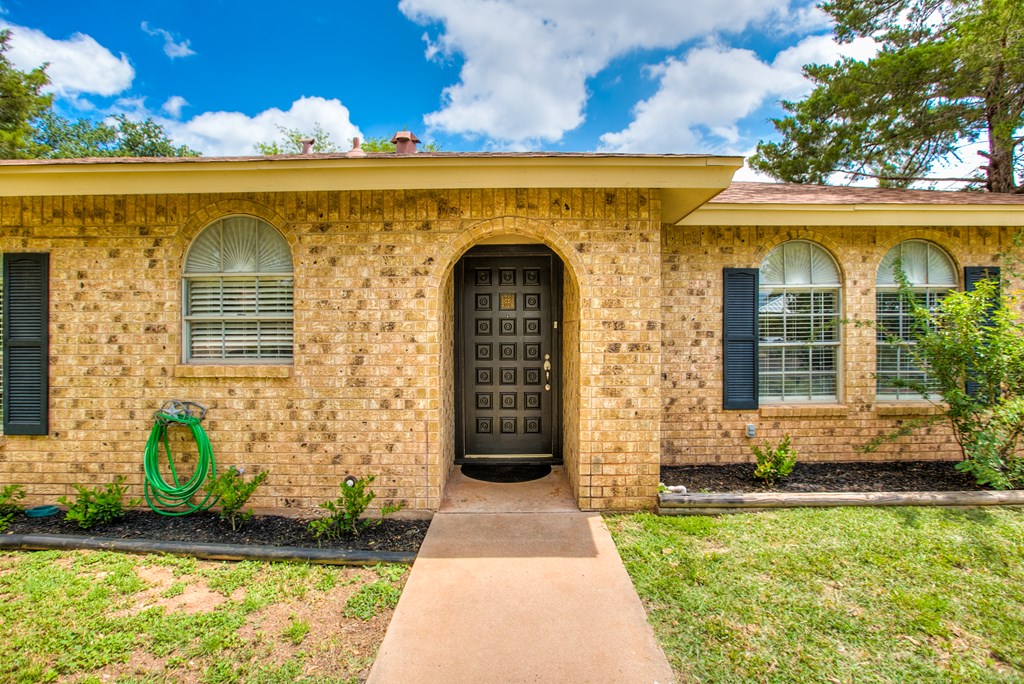 3306 Timber Ridge Dr Property Photo 5