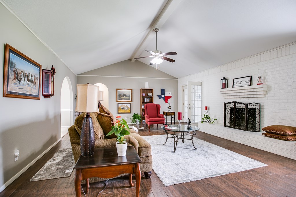 3306 Timber Ridge Dr Property Photo 8