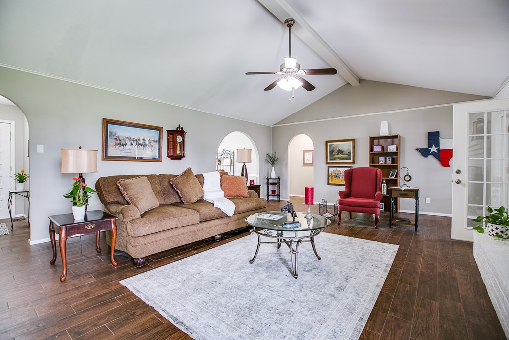 3306 Timber Ridge Dr Property Photo 9
