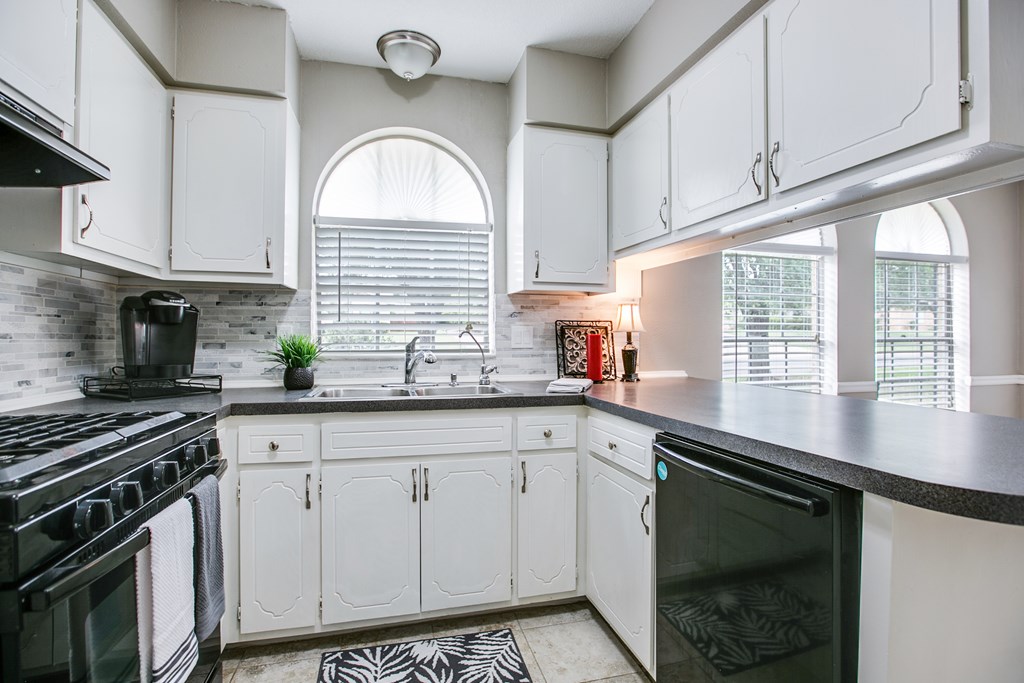 3306 Timber Ridge Dr Property Photo 15