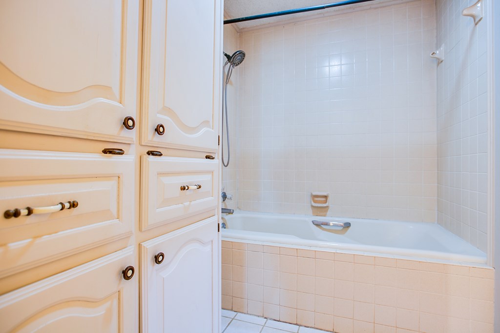 9434 W Bryant Lane Property Photo 33