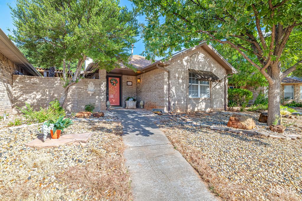 4541 Shingle Oak Lane Property Photo 1