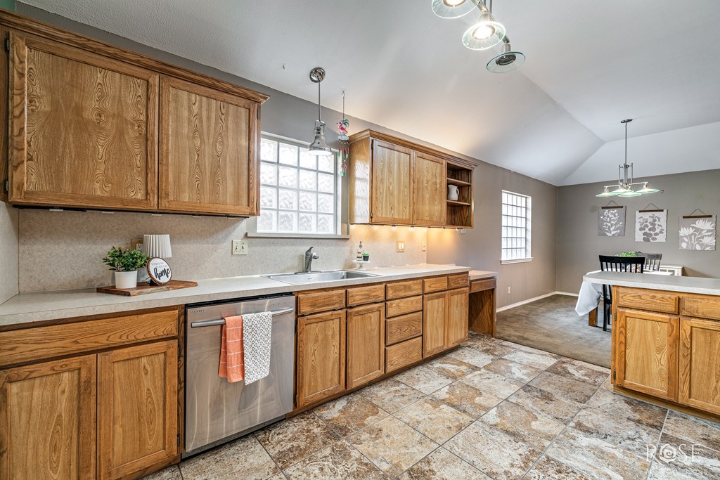 4541 Shingle Oak Lane Property Photo 8