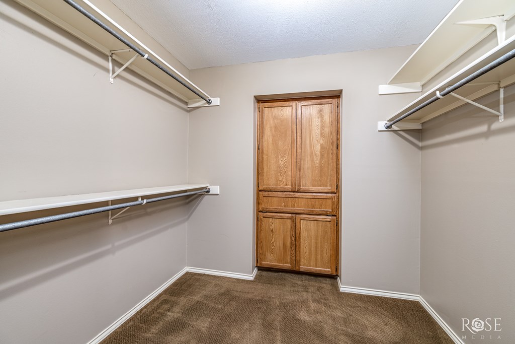 4541 Shingle Oak Lane Property Photo 11