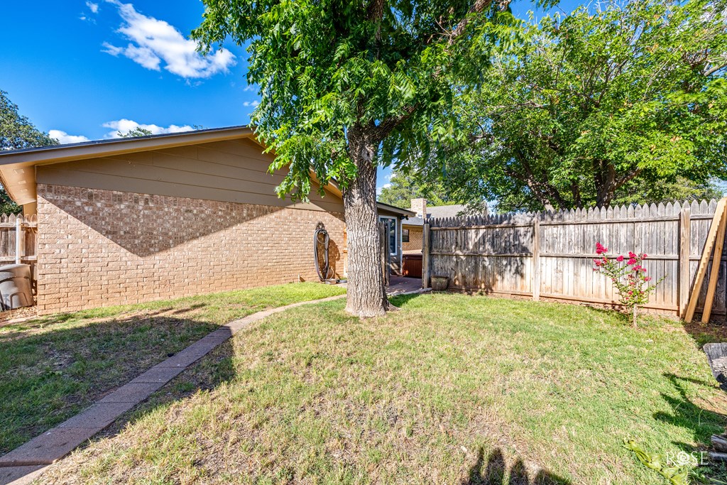 3513 Lindenwood Dr Property Photo 29