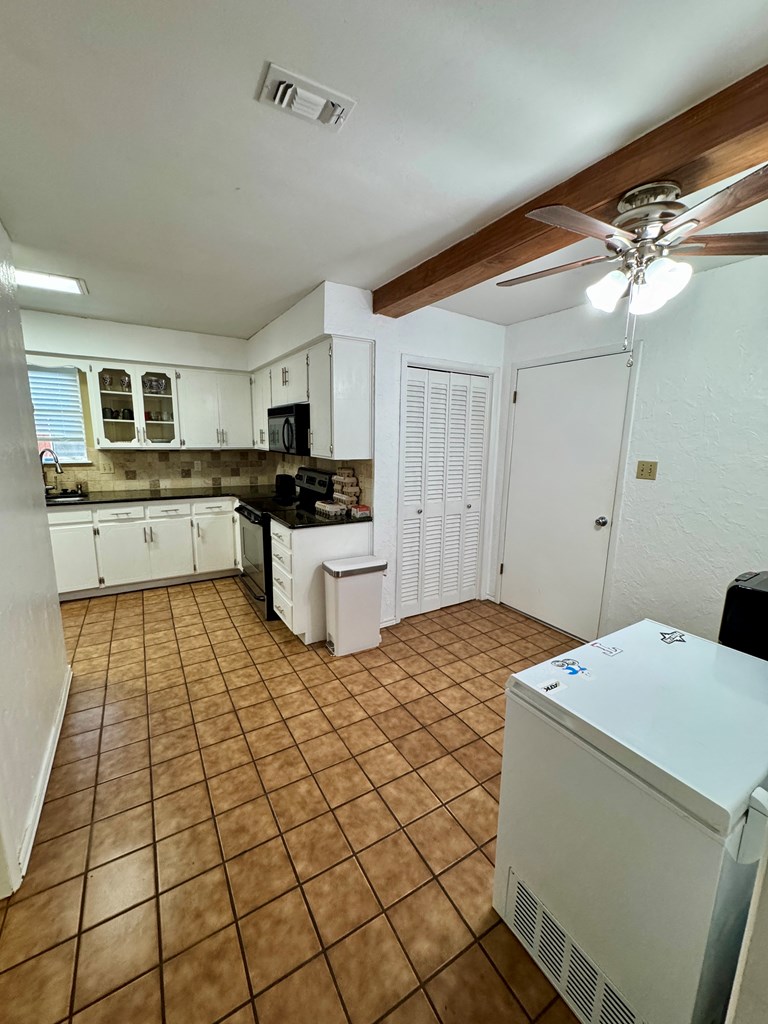 5214 Green Valley Trail Property Photo 27