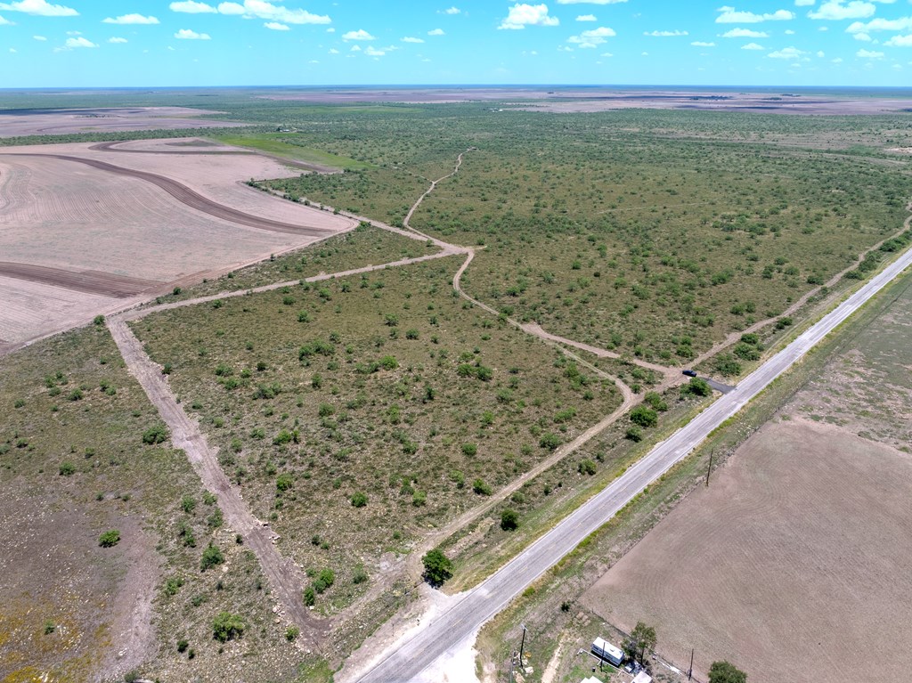 0000 Fm 1828 Property Photo 2