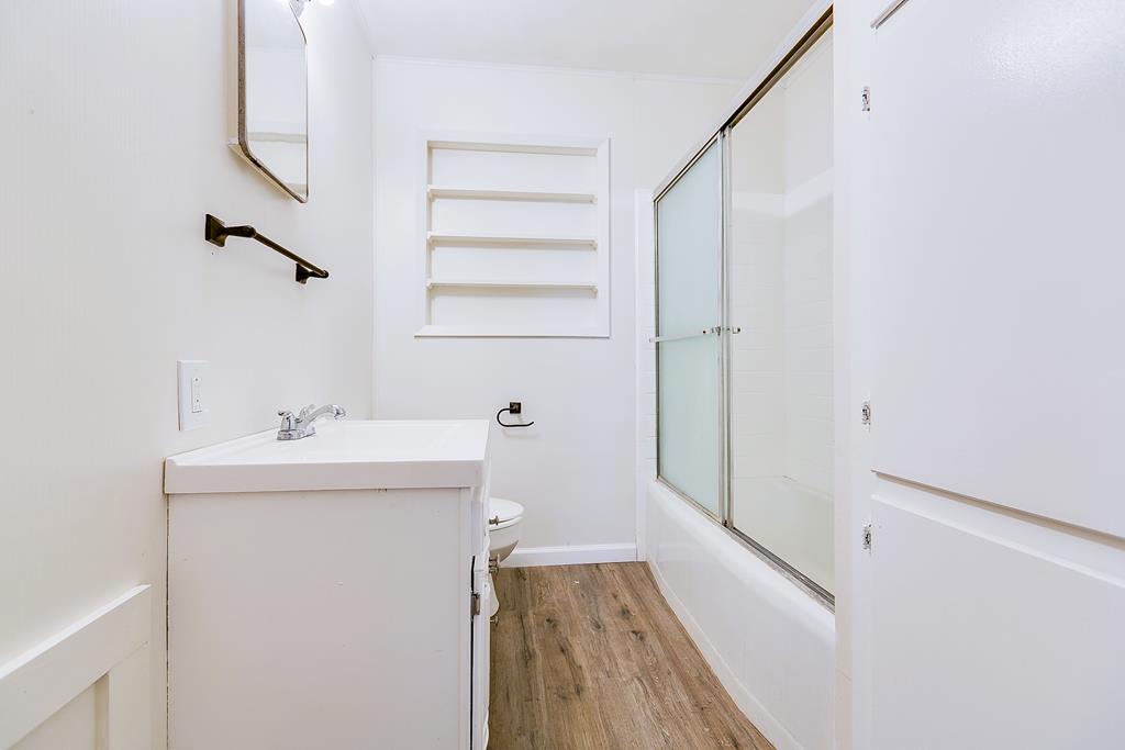 326 River Oaks St Property Photo 11
