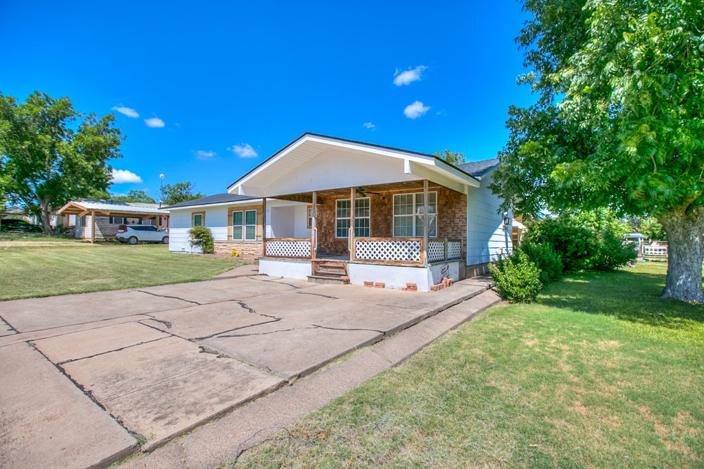 202 Sharp Avenue Property Photo 4