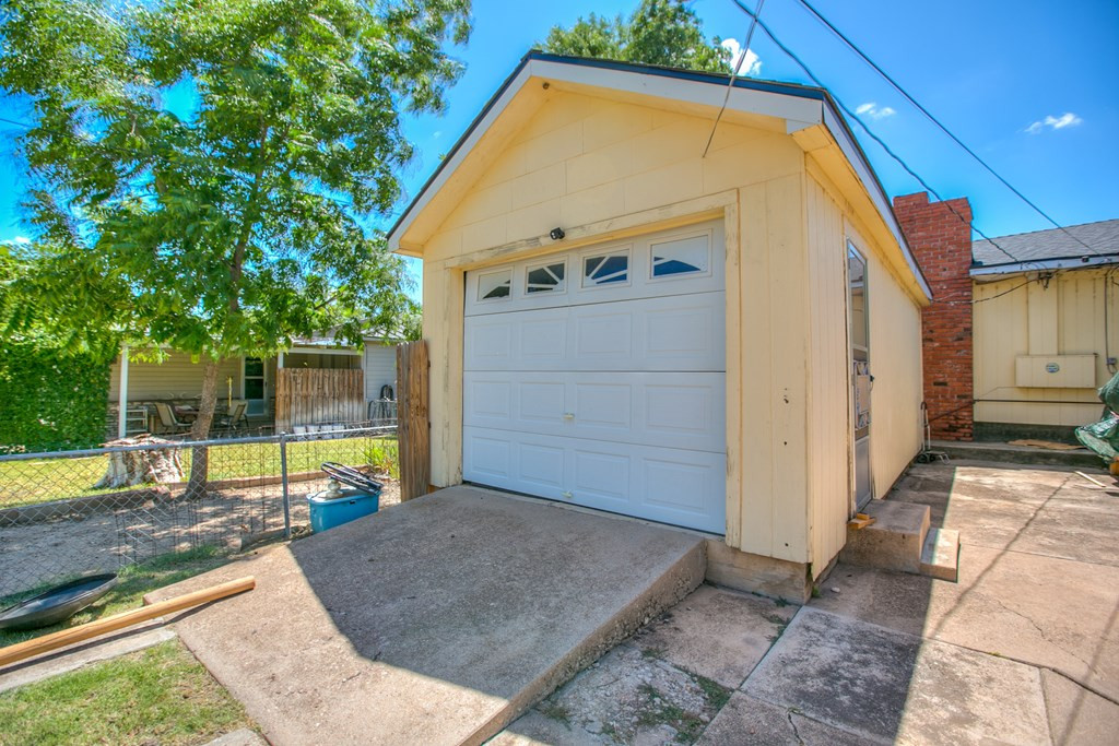 202 Sharp Avenue Property Photo 27