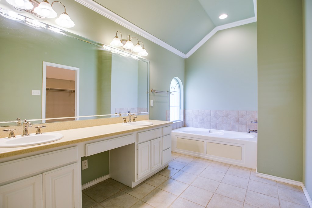 5183 Beverly Dr Property Photo 29