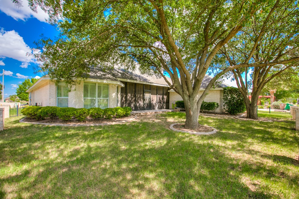 5183 Beverly Dr Property Photo 41