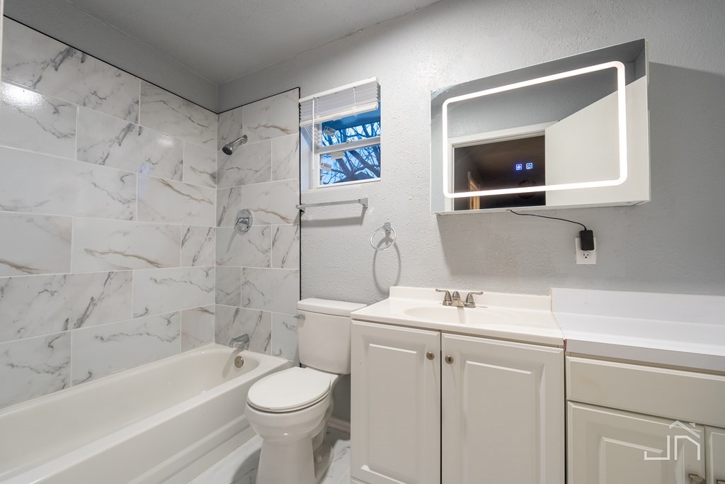 23 E Ave I Property Photo 7