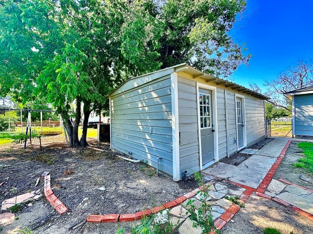 903 N 4th St Property Photo 5
