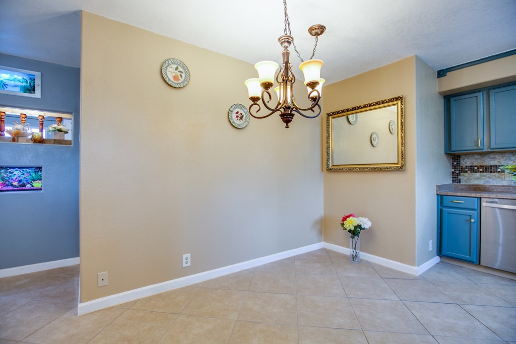 220 Mcdowell St Property Photo 6