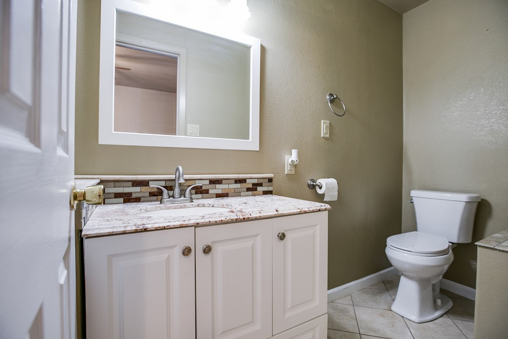 220 Mcdowell St Property Photo 23