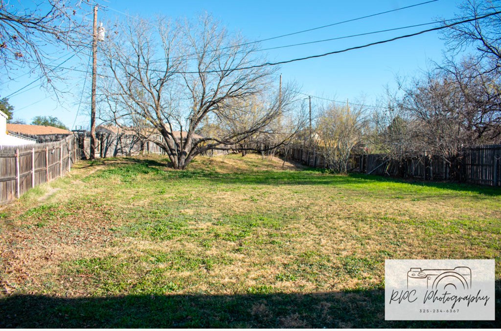 1923 Glenwood Dr Property Photo 21