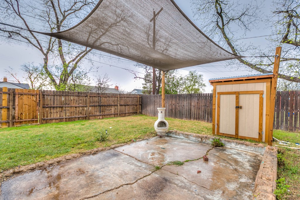 2205 Live Oak Dr Property Photo 28
