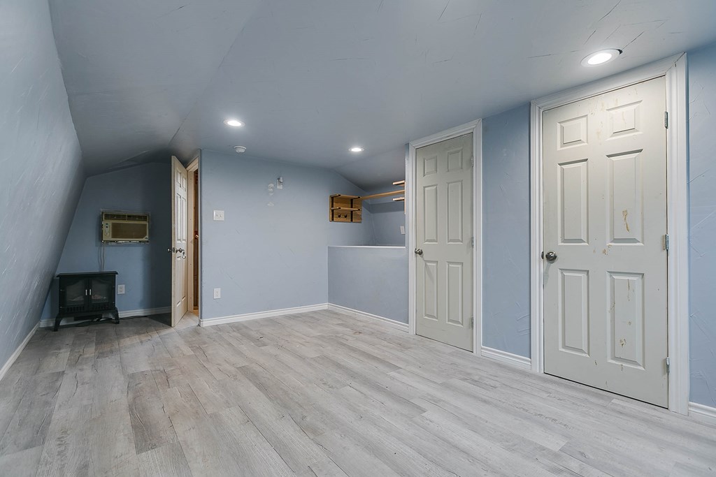 2205 Live Oak Dr Property Photo 35