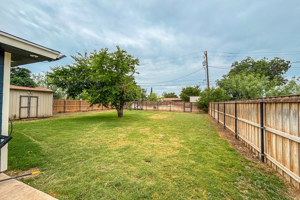 1021 Ardmore St Property Photo 23