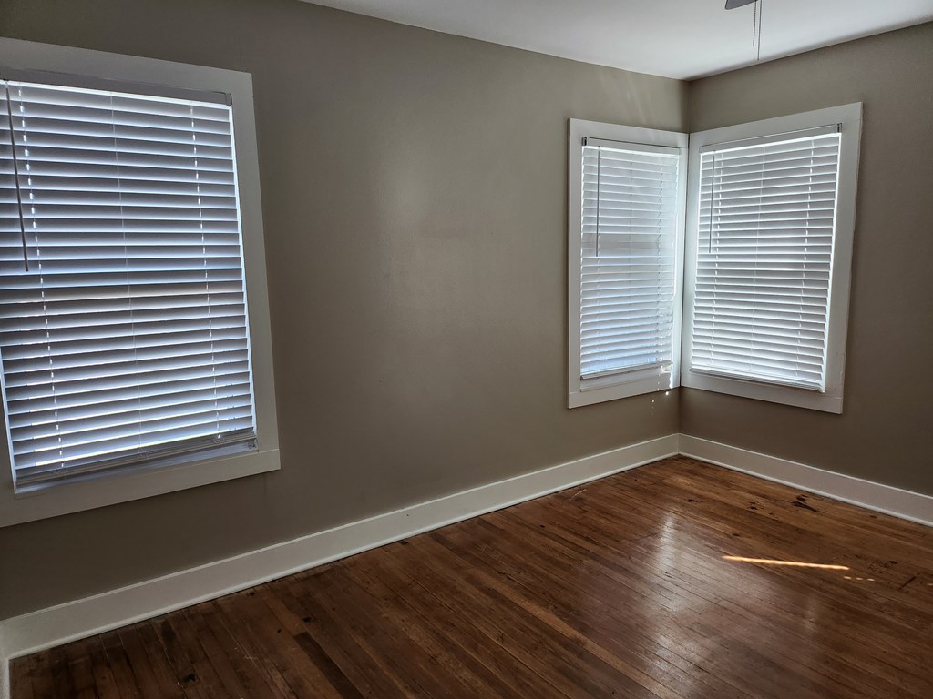1310 S Van Buren St Property Photo 9