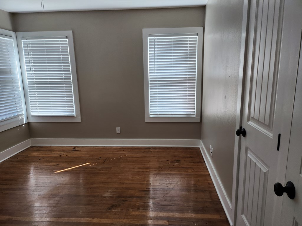1310 S Van Buren St Property Photo 10