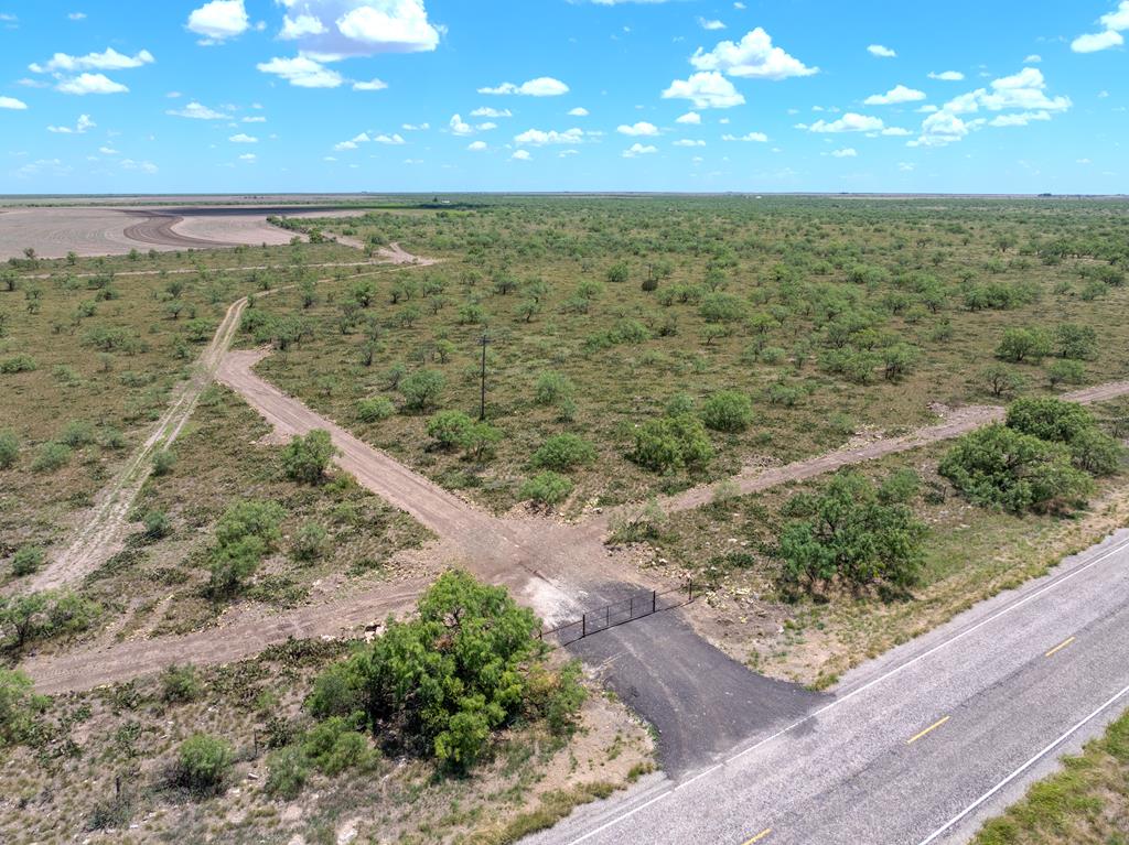 0000 Fm 1828 Property Photo 1