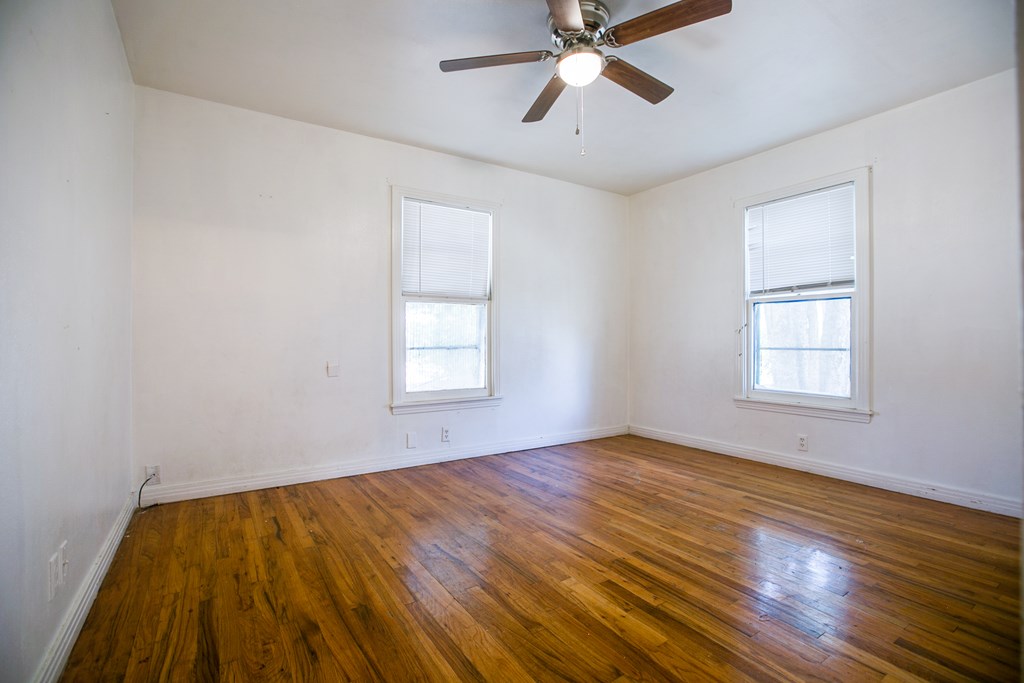 1309 5th Ave Property Photo 25