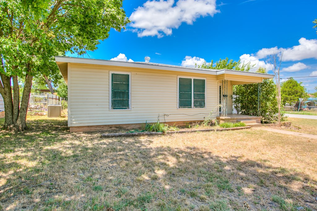 1309 5th Avenue Property Photo 2