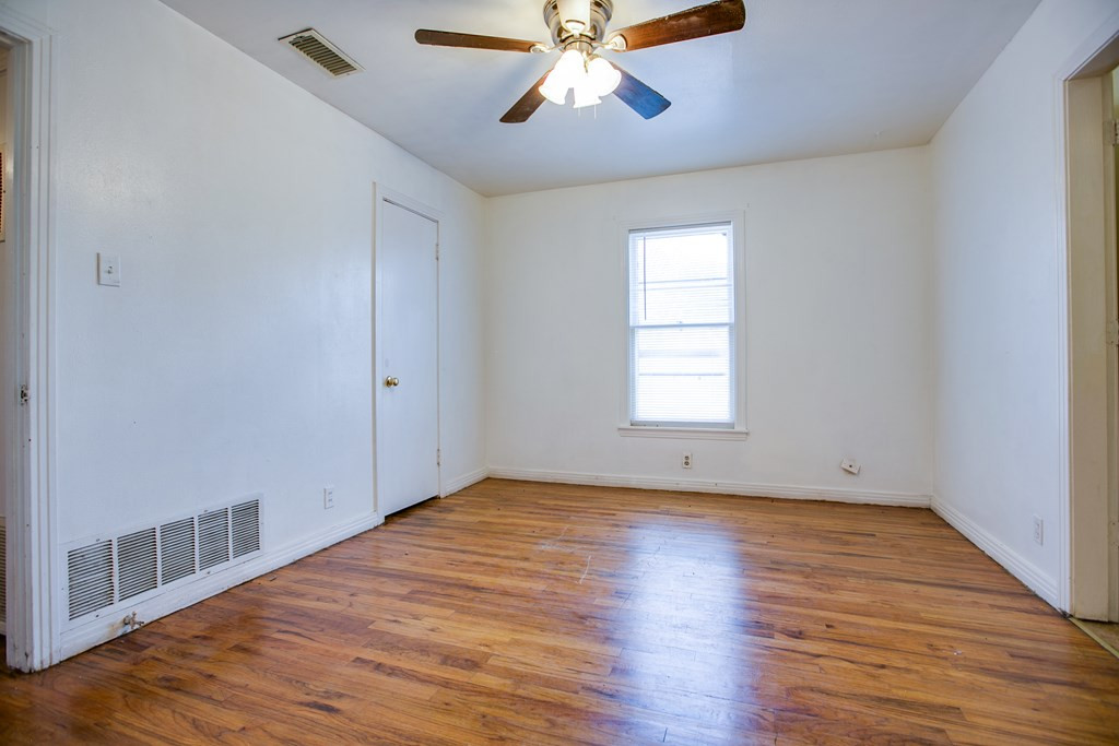 1309 5th Avenue Property Photo 18