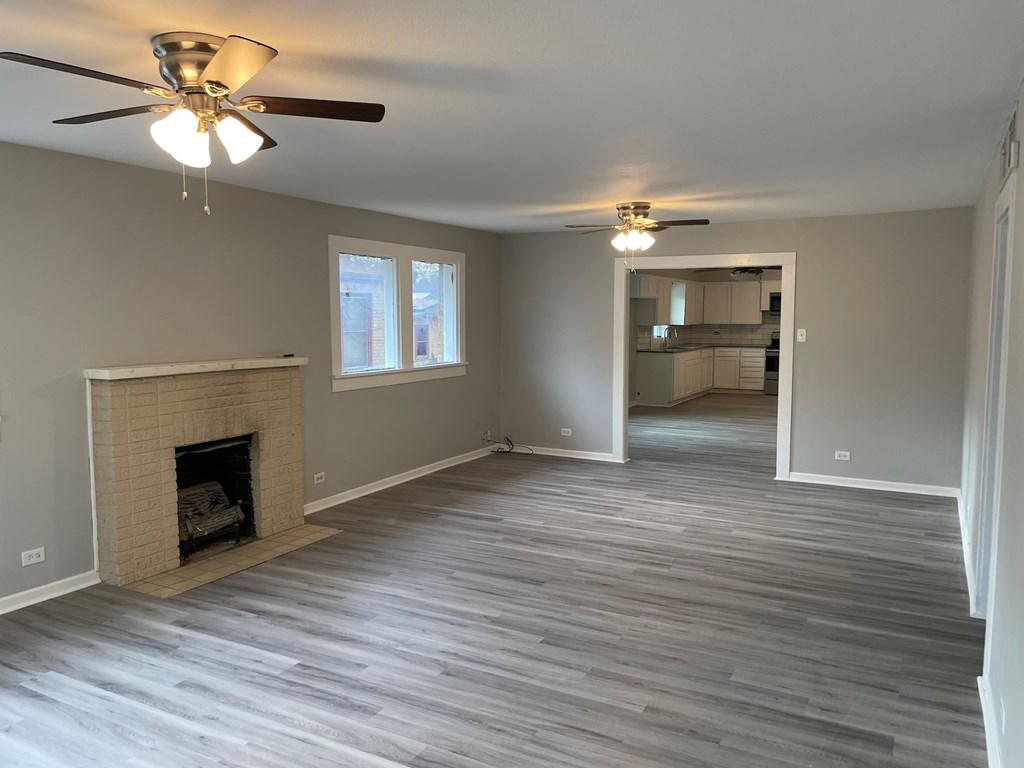 2314 Waco St Property Photo 2