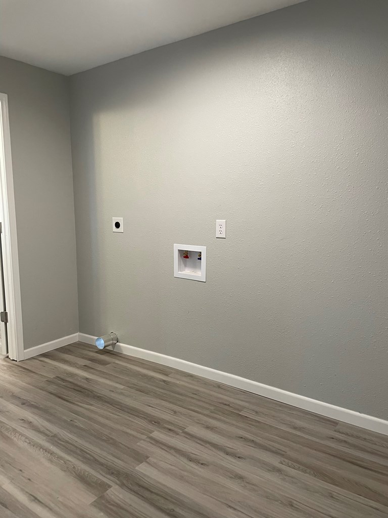 2314 Waco St Property Photo 8