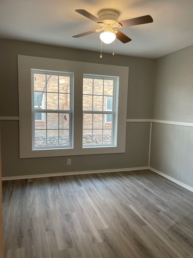 2314 Waco St Property Photo 11