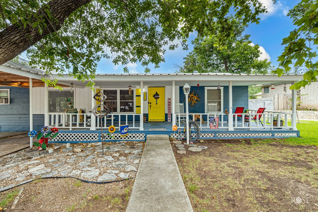 211 Murphy Avenue Property Photo 2