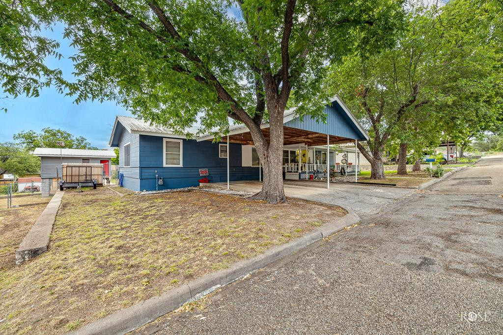 211 Murphy Avenue Property Photo 4