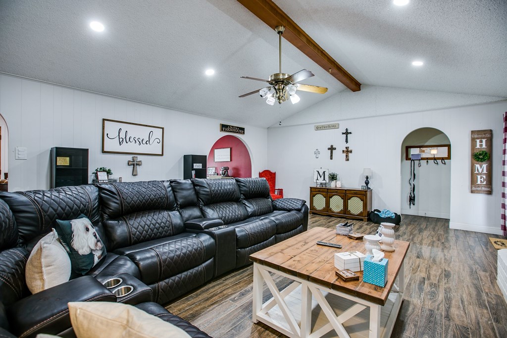 1723 Junius St Property Photo 8