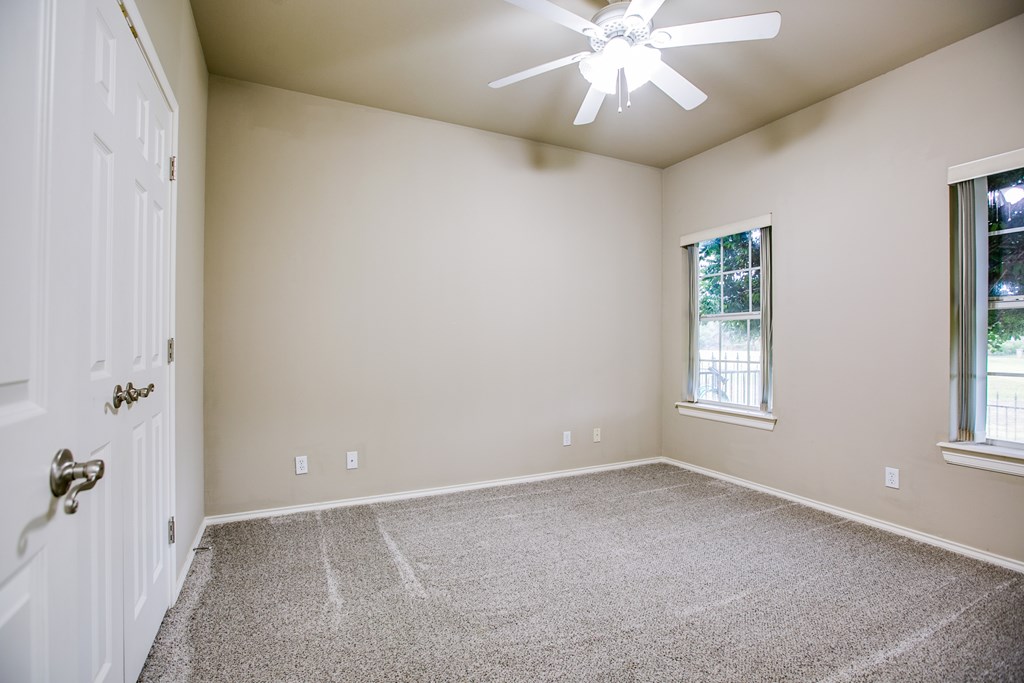 4809 N Bentwood Dr Property Photo 23