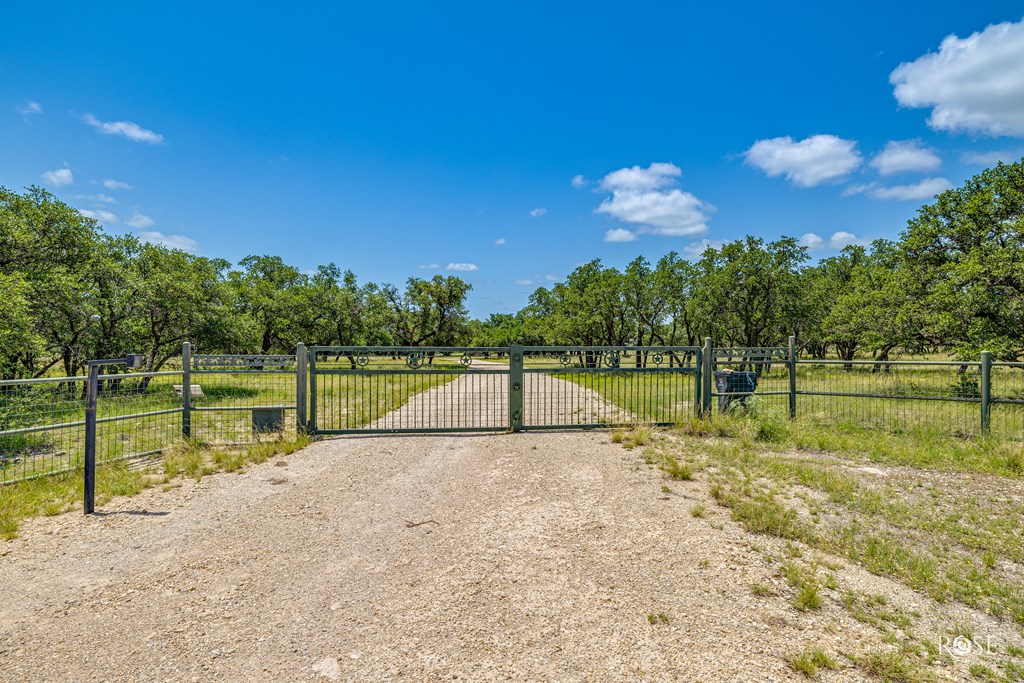 6873 Green Oaks Dr Property Photo 67