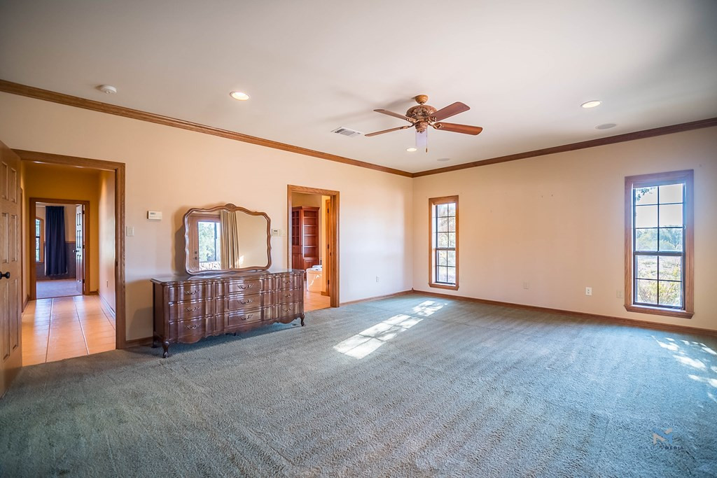 6873 Green Oaks Drive Property Photo 11