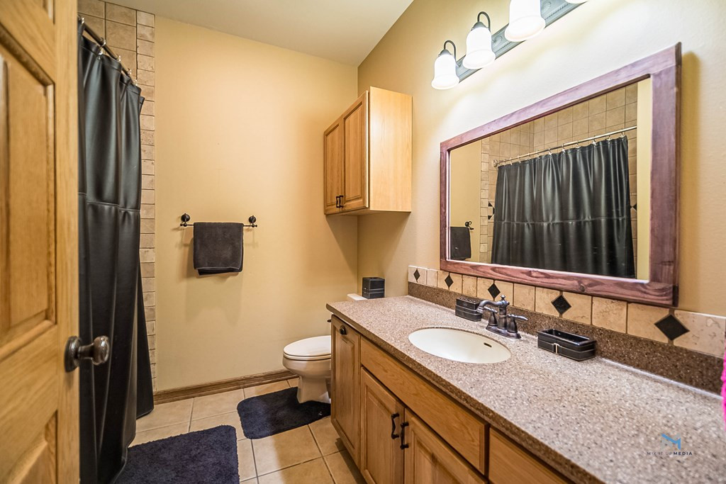 6873 Green Oaks Drive Property Photo 16