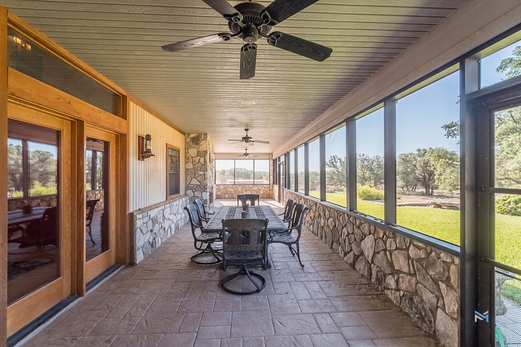 6873 Green Oaks Drive Property Photo 23
