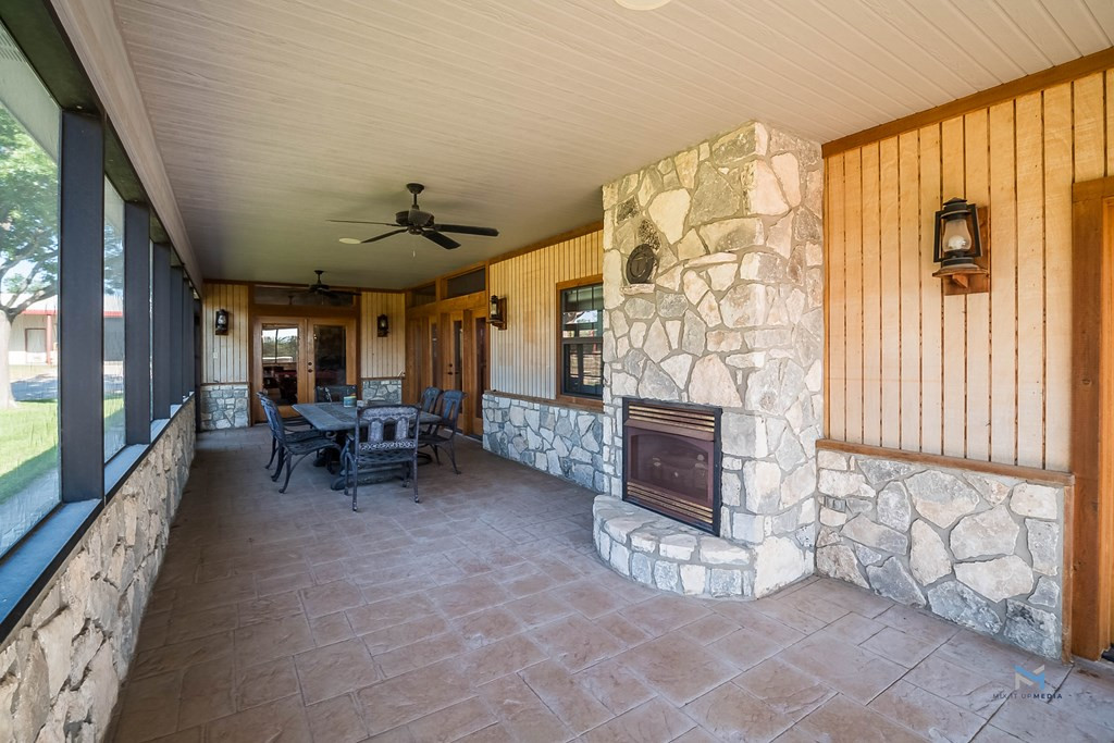 6873 Green Oaks Drive Property Photo 24