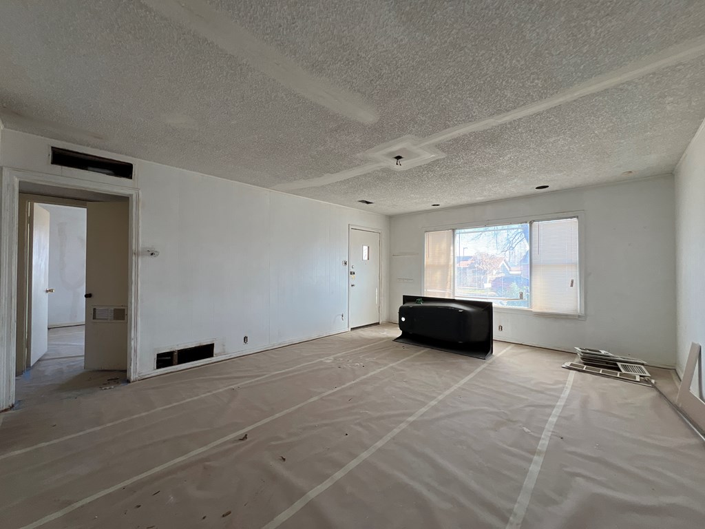 1906 Juanita Ave Property Photo 4