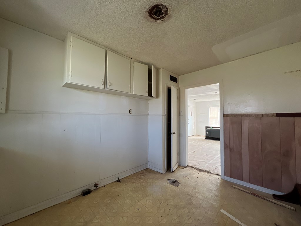 1906 Juanita Ave Property Photo 7